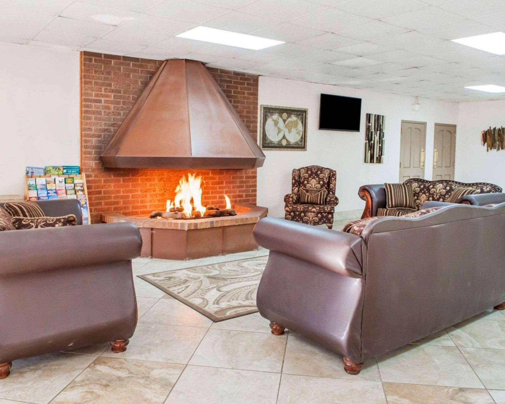 Econo Lodge Carlsbad Caverns Area エクステリア 写真